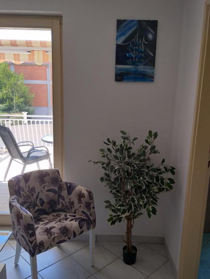 Apartmani Ana Tribalj 外观 照片