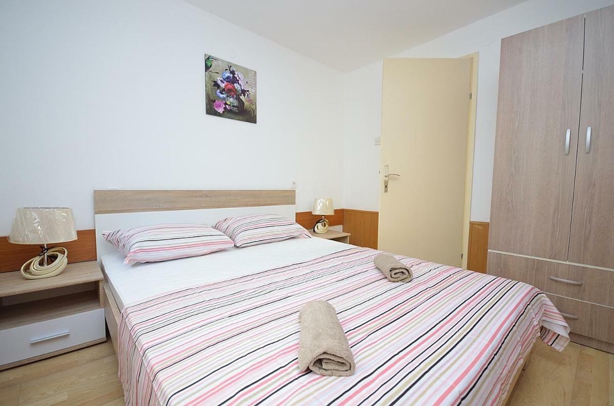 Apartmani Ana Tribalj 外观 照片
