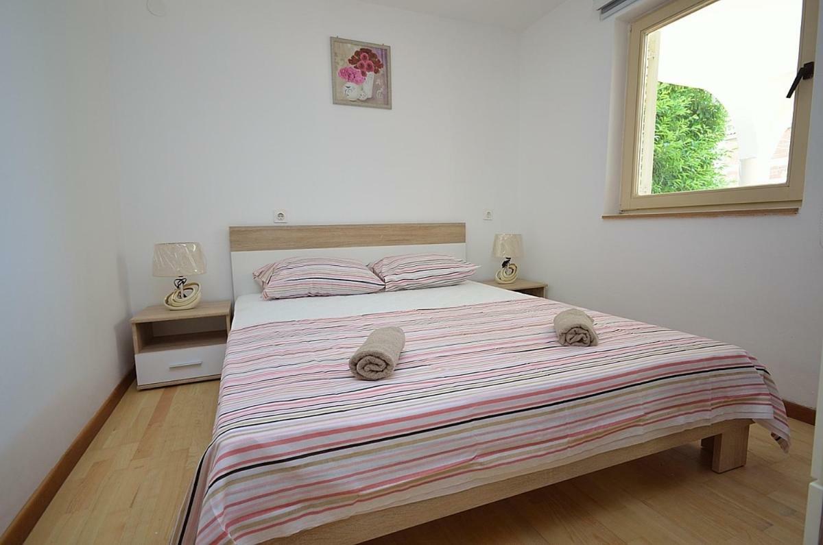 Apartmani Ana Tribalj 外观 照片