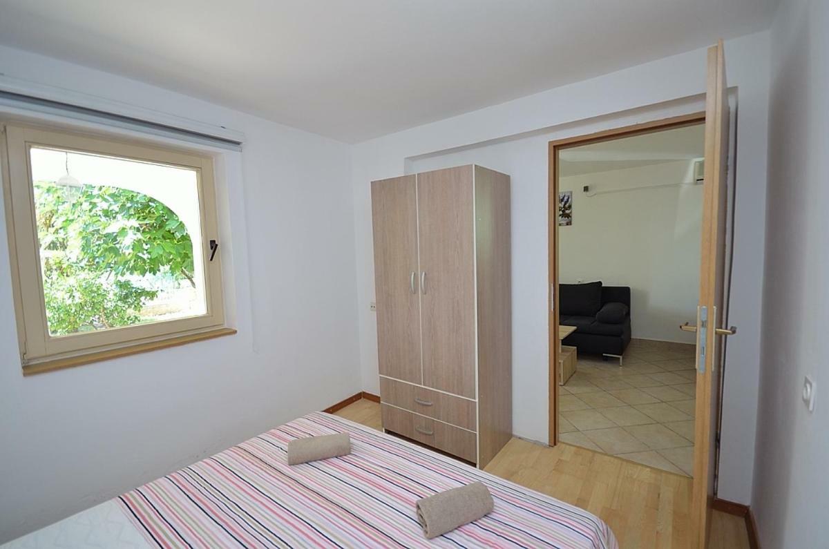 Apartmani Ana Tribalj 外观 照片