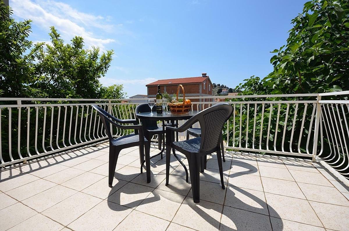 Apartmani Ana Tribalj 外观 照片