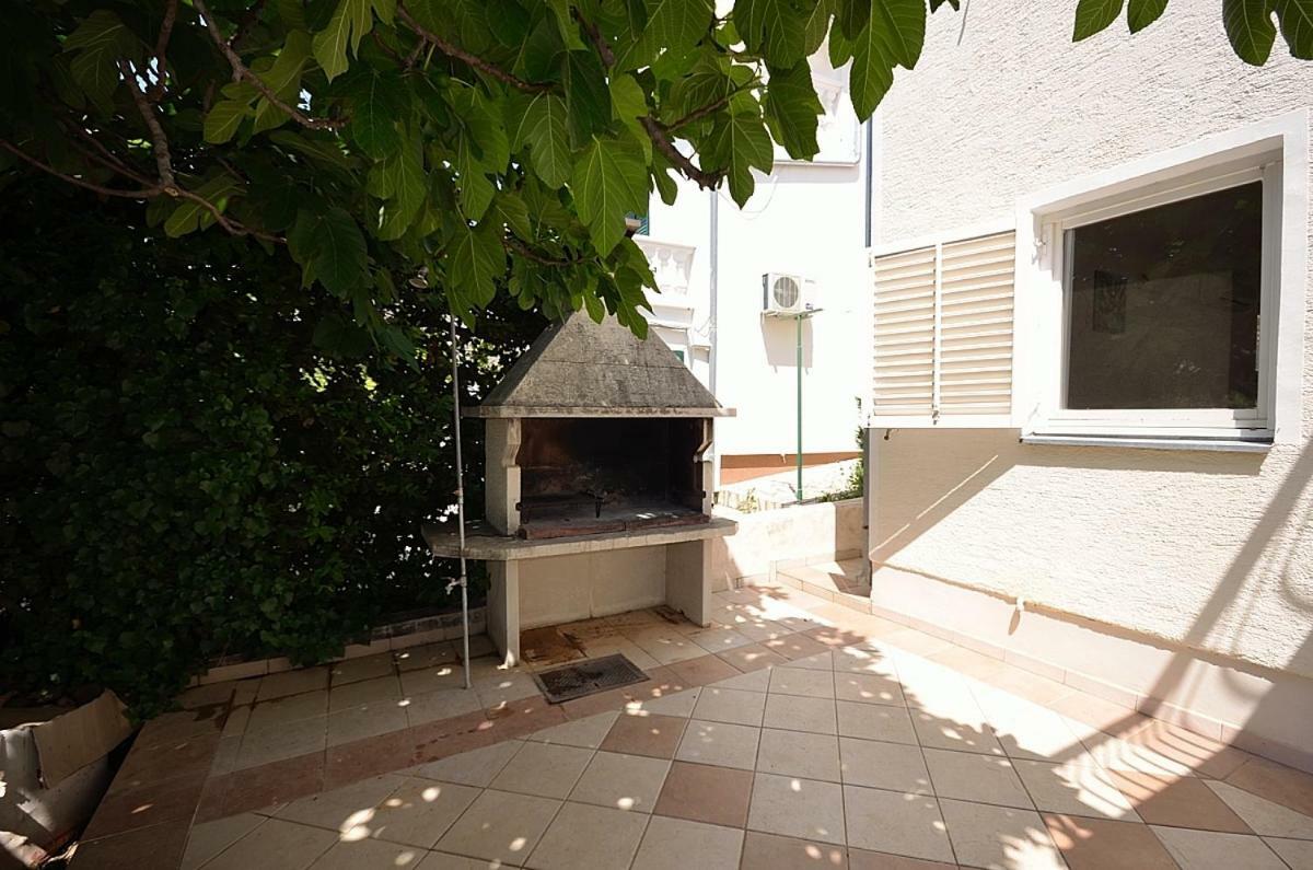 Apartmani Ana Tribalj 外观 照片