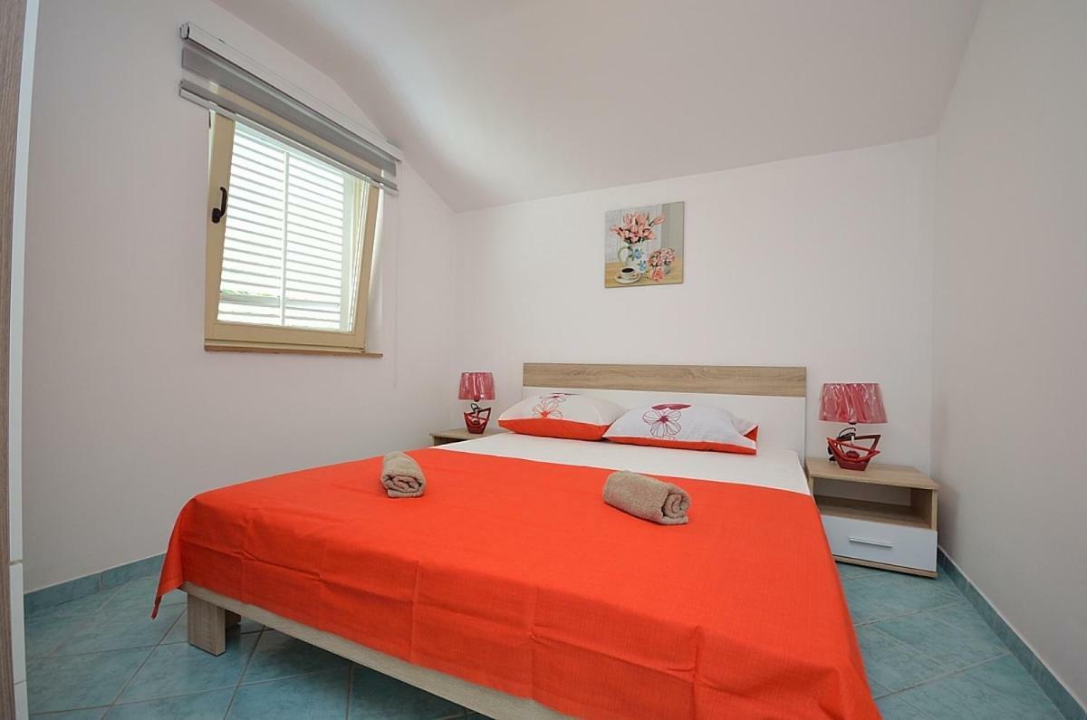 Apartmani Ana Tribalj 外观 照片