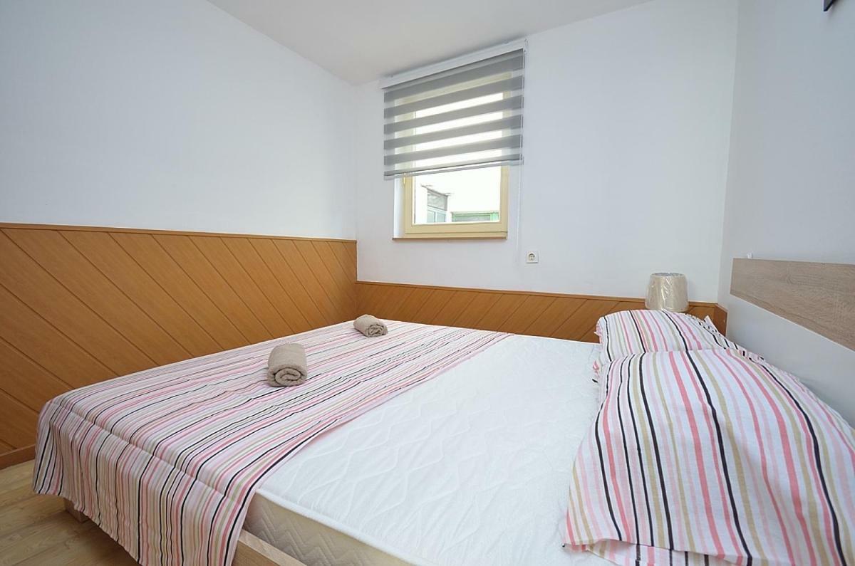 Apartmani Ana Tribalj 外观 照片