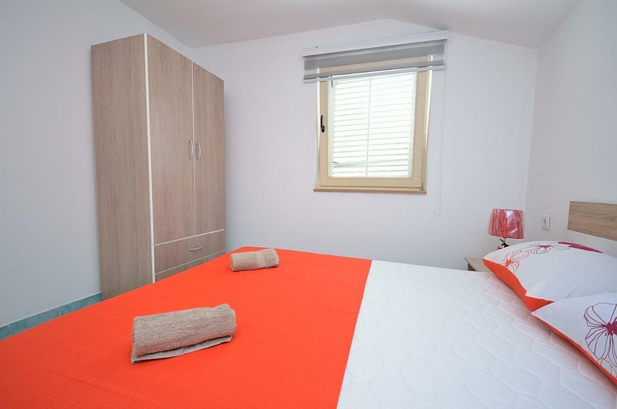 Apartmani Ana Tribalj 外观 照片